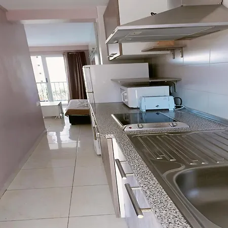 Apartment Bermudas Con Piscina En