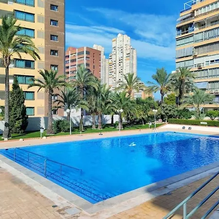 Apartment Bermudas Con Piscina En